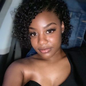 Meet your Posher, Grace